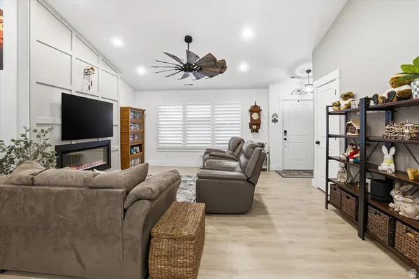 Property Slideshow image 3 of 37 | 858 n 980 w, Tremonton, UT, 84337