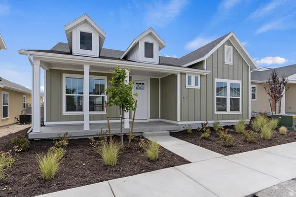 Property Slideshow image 2 of 28 | 6159 w sparrow view dr, South Jordan, UT, 84009