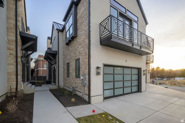 Property Slideshow image 3 of 34 | 250 s main st 9, Alpine, UT, 84004