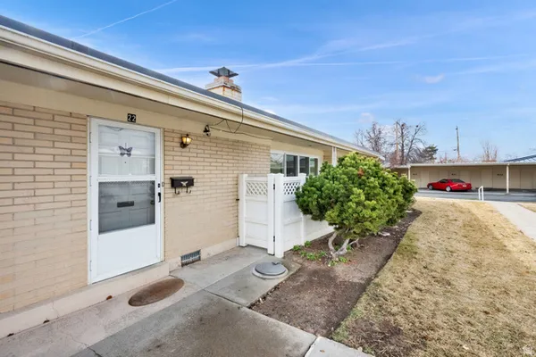 Property Slideshow image 2 of 36 | 3621 s 805 e 22, Salt Lake City, UT, 84106