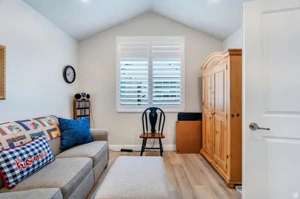 Property Slideshow image 3 of 29 | 501 e lone star ln a, Saratoga Springs, UT, 84045