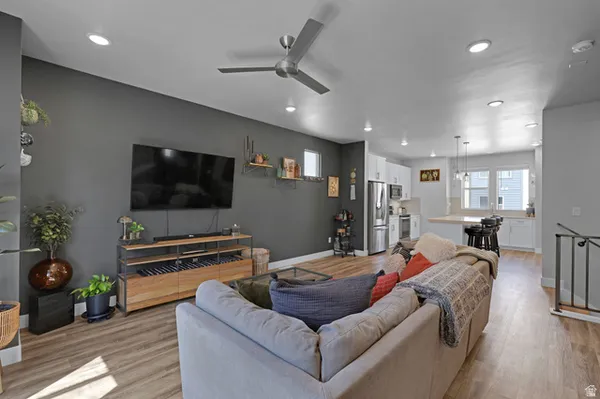 Property Slideshow image 3 of 17 | 6372 w birch run rd, South Jordan, UT, 84009