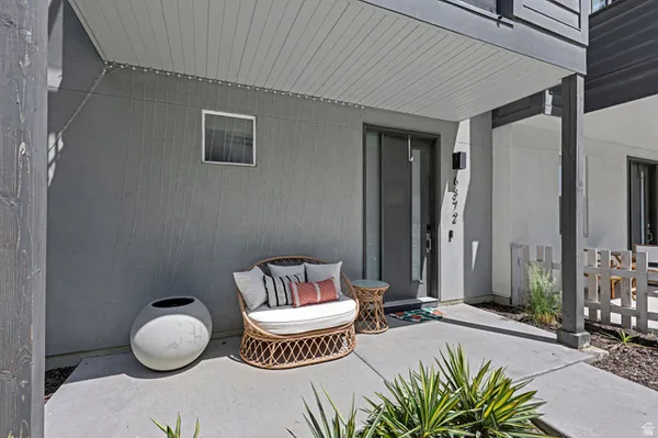 Property Slideshow image 2 of 17 | 6372 w birch run rd, South Jordan, UT, 84009