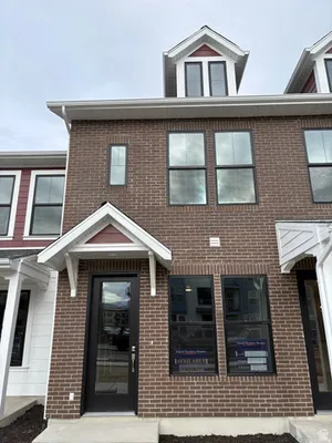 Property Slideshow image 2 of 12 | 11321 s lake run rd 111, South Jordan, UT, 84009