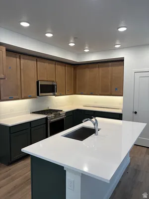 Property Slideshow image 2 of 11 | 11309 s lake run rd 116, South Jordan, UT, 84009