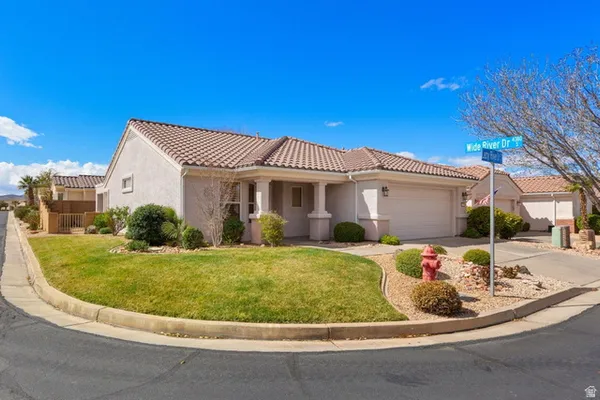 Property Slideshow image 2 of 25 | 4372 s lazy river dr, St. George, UT, 84790