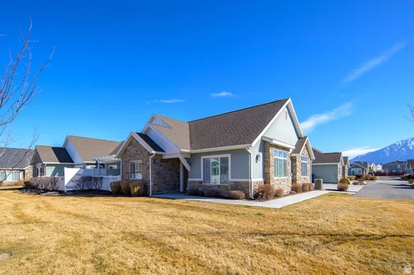 Property Slideshow image 3 of 23 | 491 n mallard dr c, Vineyard, UT, 84059