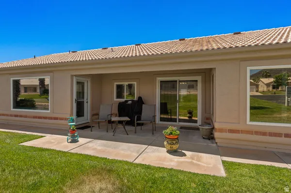 Property Slideshow image 2 of 35 | 225 n valley view dr 100, St. George, UT, 84770