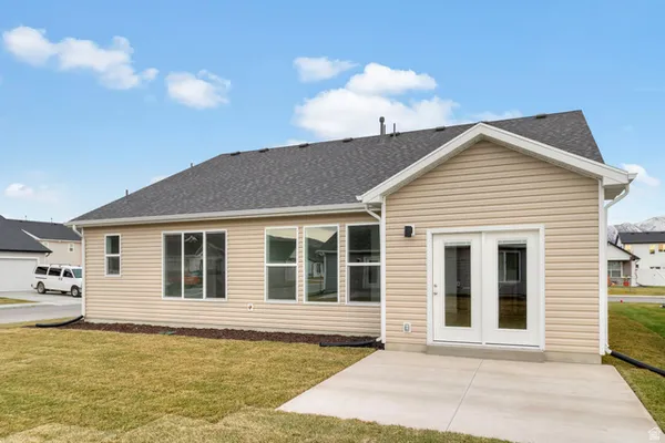 Property Slideshow image 2 of 7 | 867 n 930 w 82, Tremonton, UT, 84337