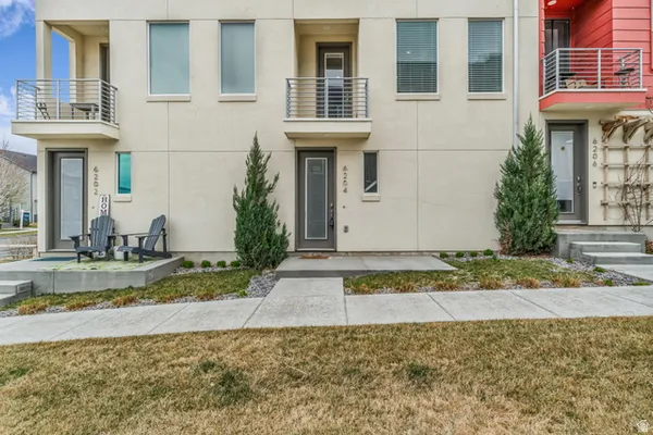 Property Slideshow image 2 of 27 | 6204 w birch run rd, South Jordan, UT, 84009