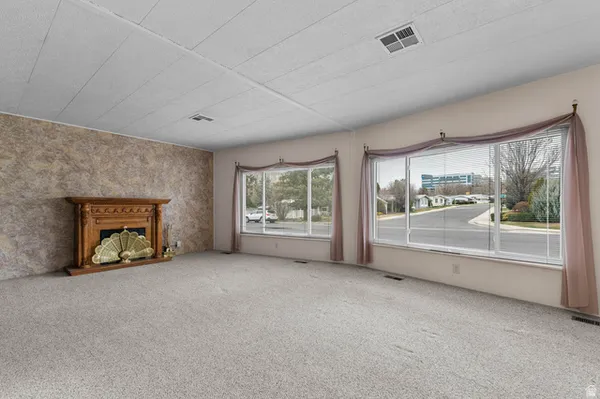 Property Slideshow image 3 of 27 | 77 w evening star way, Sandy, UT, 84070