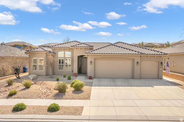 Property Slideshow image 2 of 51 | 1525 w garnet ridge dr, St. George, UT, 84790