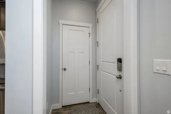 Property Slideshow image 3 of 23 | 11463 s stream park dr, South Jordan, UT, 84009