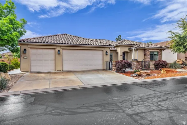 Property Slideshow image 3 of 42 | 1539 w heather glen dr, St. George, UT, 84790