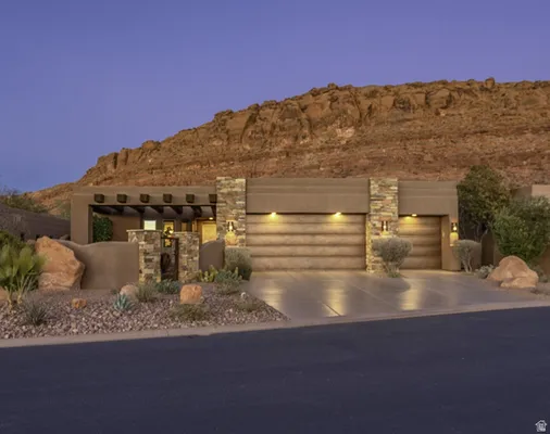 Property Slideshow image 2 of 62 | 2336 w entrada trl 36, St. George, UT, 84770