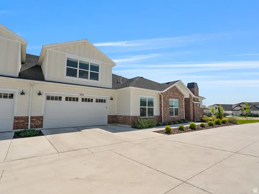 Property Slideshow image 2 of 32 | 3518 w haven fields dr, South Jordan, UT, 84095