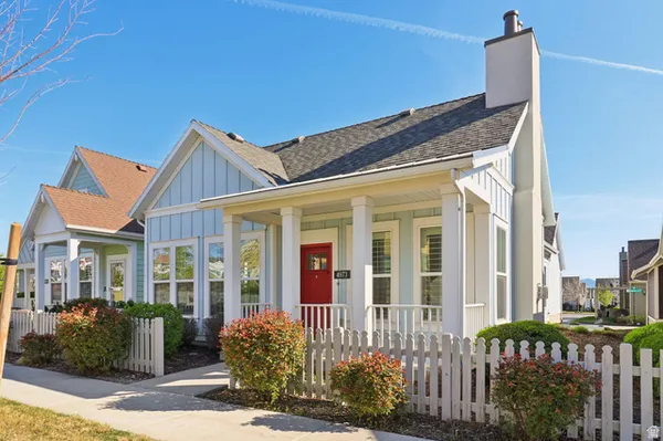 Property Slideshow image 2 of 23 | 4973 w vinsanto ln, South Jordan, UT, 84009