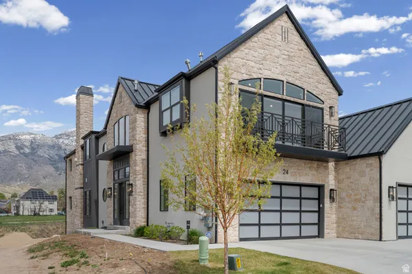 Property Slideshow image 3 of 50 | 250 s main st 24, Alpine, UT, 84004