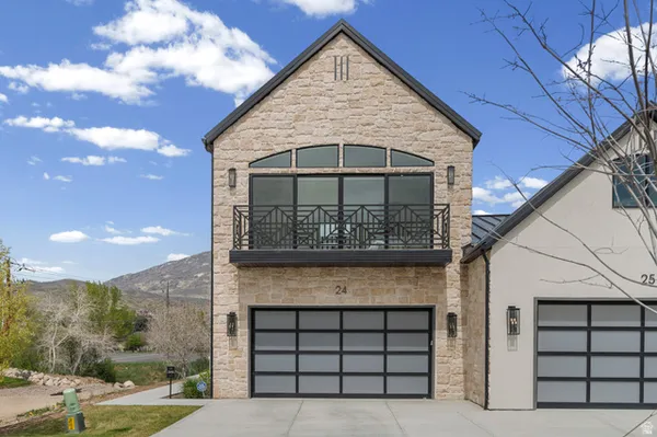 Property Slideshow image 3 of 50 | 250 s main st 24, Alpine, UT, 84004