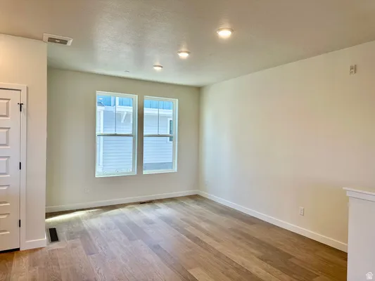 Property Slideshow image 2 of 17 | 5067 w rambutan way, South Jordan, UT, 84009