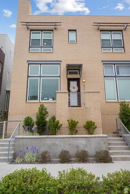 Property Slideshow image 3 of 32 | 5054 w duckhorn dr, South Jordan, UT, 84009