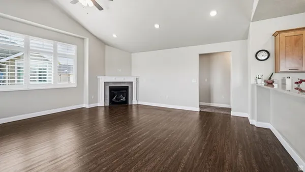 Property Slideshow image 2 of 29 | 64 e 1350 4, Lehi, UT, 84043