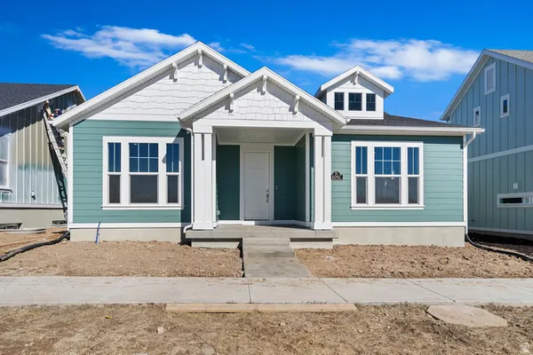 Property Slideshow image 3 of 27 | 6178 w sparrow view dr, South Jordan, UT, 84009