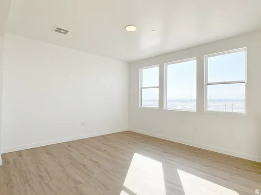 Property Slideshow image 3 of 26 | 5232 w black twig dr 304, South Jordan, UT, 84009