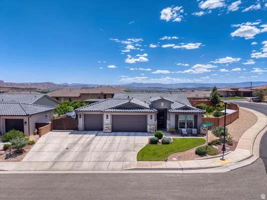 Property Slideshow image 3 of 79 | 353 w camino sur, Washington, UT, 84780