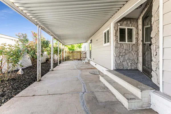 Property Slideshow image 3 of 23 | 65 w alta view way, Sandy, UT, 84070