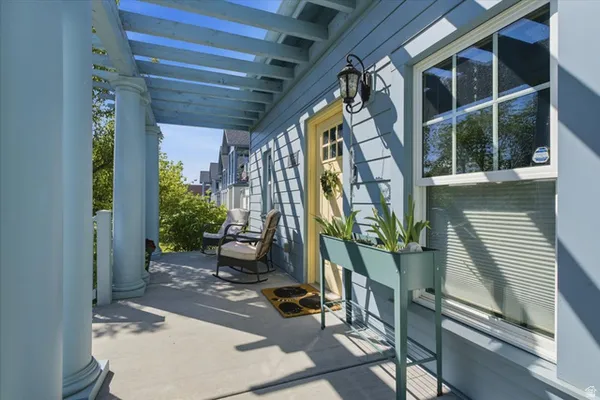 Property Slideshow image 2 of 22 | 11166 s waltana way, South Jordan, UT, 84009