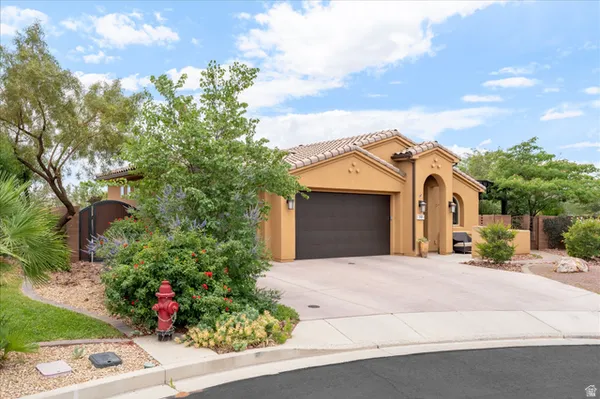 Property Slideshow image 3 of 48 | 313 w peridot dr, Washington, UT, 84780