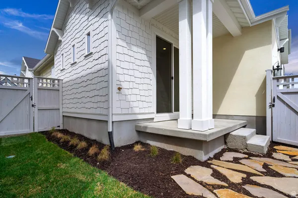 Property Slideshow image 2 of 20 | 6219 w folly island way 540, South Jordan, UT, 84009