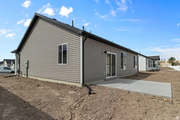 Property Slideshow image 2 of 13 | 960 w 865 n 73, Tremonton, UT, 84337
