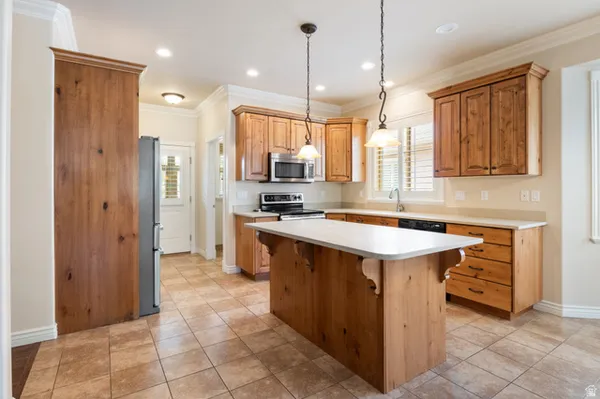 Property Slideshow image 3 of 45 | 690 e 3230, Lehi, UT, 84043