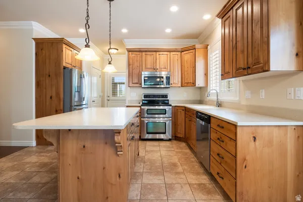 Property Slideshow image 2 of 45 | 690 e 3230, Lehi, UT, 84043