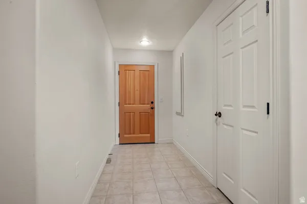 Property Slideshow image 3 of 27 | 11086 s grape arbor pl, Sandy, UT, 84070