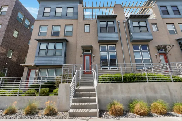 Property Slideshow image 2 of 40 | 5084 w duckhorn dr, South Jordan, UT, 84009