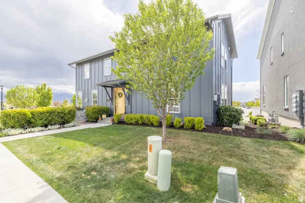 Property Slideshow image 2 of 32 | 6163 w birch run rd, South Jordan, UT, 84009