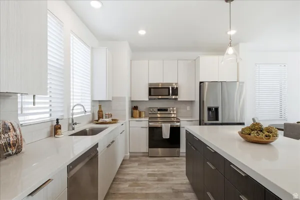 Property Slideshow image 3 of 39 | 11264 s holly springs dr, South Jordan, UT, 84095