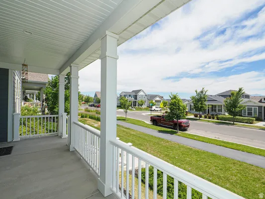 Property Slideshow image 3 of 60 | 11576 s willow walk dr, South Jordan, UT, 84009