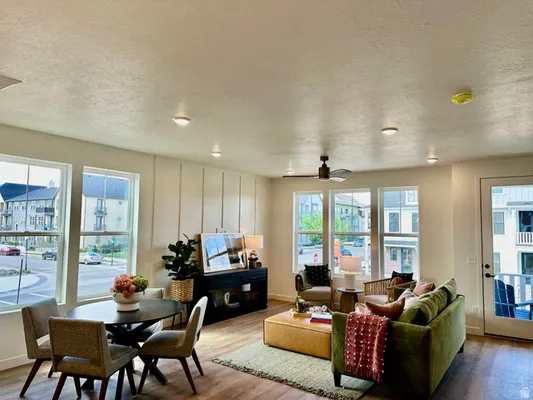 Property Slideshow image 3 of 15 | 11347 s lake run rd, South Jordan, UT, 84009