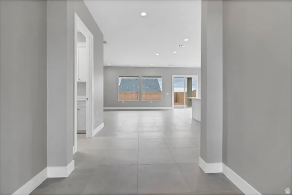 Property Slideshow image 3 of 25 | 992 w frank ave, Toquerville, UT, 84774