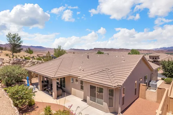 Property Slideshow image 2 of 36 | 1587 w whitestone dr, St. George, UT, 84790