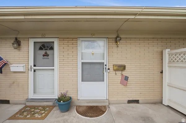 Property Slideshow image 2 of 28 | 3644 s 860 e 58, Millcreek, UT, 84106