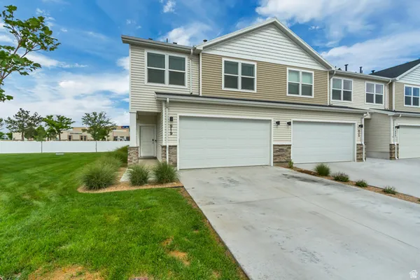 Property Slideshow image 2 of 35 | 919 n 980 w h01, Tremonton, UT, 84337