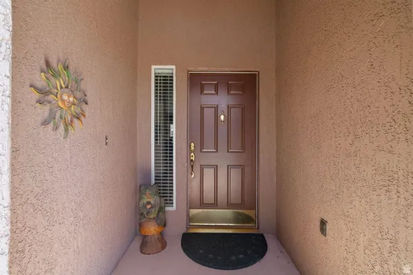 Property Slideshow image 3 of 43 | 4652 s medallion dr, St. George, UT, 84790