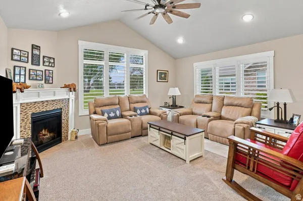 Property Slideshow image 3 of 48 | 2673 n 50 e d, North Ogden, UT, 84414
