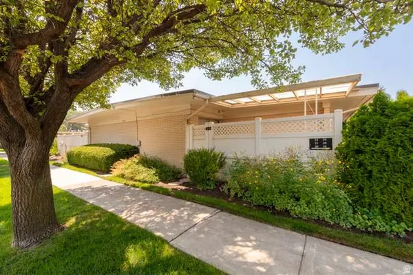 Property Slideshow image 3 of 26 | 3654 s 860 e 56, Salt Lake City, UT, 84106