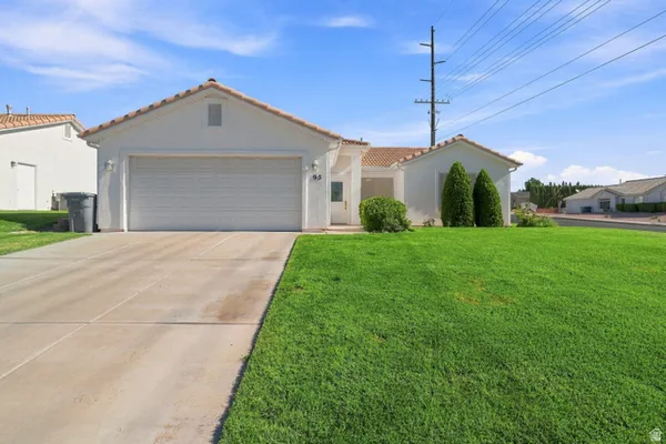 Property Slideshow image 2 of 28 | 210 n mall dr 95, St. George, UT, 84790